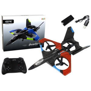 Avión de Combate RC de Lean toys en vuelo, destacando su diseño y luces LED.
