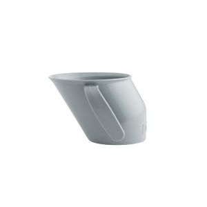 Vaso de Entrenamiento Doidy cup gris con diseño inclinado