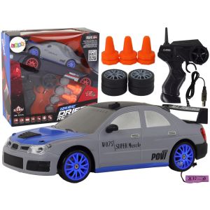 Coche Deportivo Control Remoto R/C 1:24 Gris con Ruedas Intercambiables