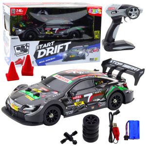 Coche de carreras RC Drift con diseño deportivo y elegante.