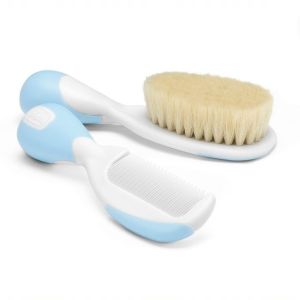 Cepillo y peine natural Chicco, ideal para el cuidado del bebé