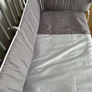 Set Colcha+protector Essential Vichy10 Gris 60x120x3 Cm - Cambrass