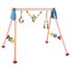 Gimnasio para bebés el iris Goki con juguetes coloridos.