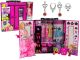 Muñeca con armario rosa de Lean toys
