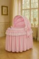 Cuna moisés de mimbre con capota rosa Little Princess – vista frontal