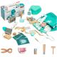 Set médico infantil de madera Lean Toys 20 piezas, vista con maletín abierto