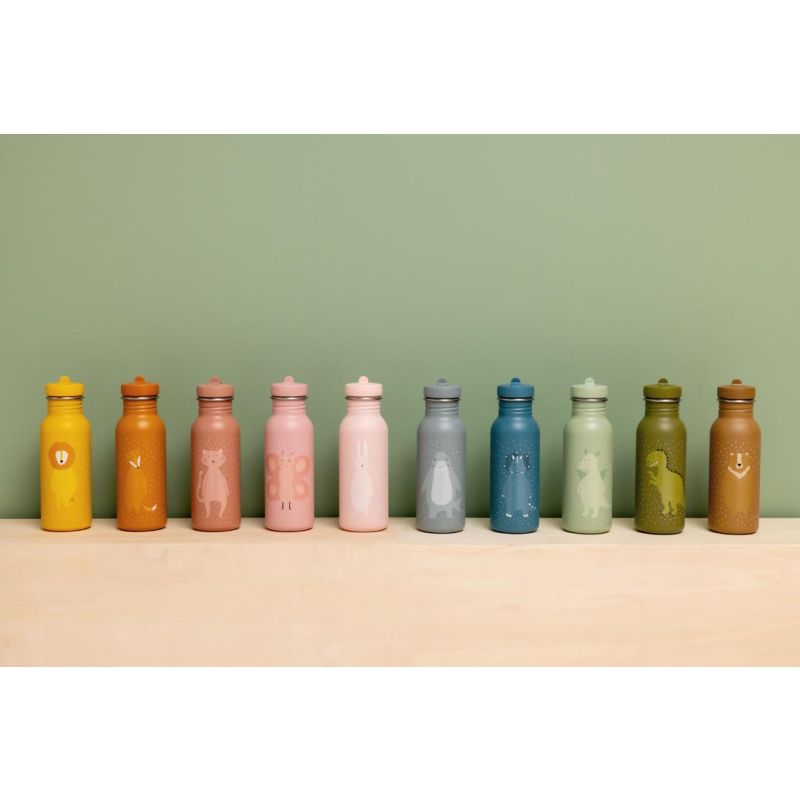 Botella de acero infantil de Trixie, disponible en 350 ml y 500 ml, ideal para niños en movimiento.