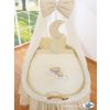 Cuna moisés de mimbre natural con dosel color crema Good Night – vista frontal