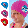 Gorro de natación para bebés en azul, ideal para proteger del sol en la playa o piscina.