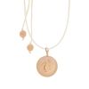 Llamador de pies de bebé en color oro rosa, perfecto para recién nacidos y bebés pequeños.