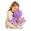 Juguete de peluche pulpo en color morado, suave al tacto.