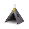 Teepee para niños en color antracita con plumas decorativas.