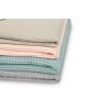 Sensillo capa baño bebé beige, detalle capucha con orejas de conejo