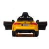 BMW M4 infantil amarillo Lean Cars, detalle interior ecopiel con cinturones
