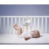 Lámpara de Luna Chicco Toys, perfecta para la cuna del bebé.