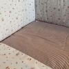 Set Colcha+protector Essential Greeny Beige 60x120x3 Cm - Cambrass - imagen 2