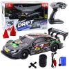 Coche de carreras RC Drift con diseño deportivo y elegante.
