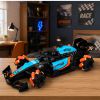 Coche RC 360° realizando acrobacias en el parque