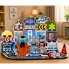 Set de construcción que incluye vehículos y figura de policía para jugar.