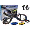 Gran pista de carreras de Lean toys con luces LED encendidas.