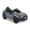 Coche infantil Audi A5L Toyz en uso en el jardín, con multimedia y velocidad ajustable.