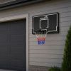 Tablero de baloncesto de plástico resistente para el jardín.