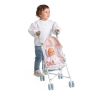 Carrito Chicco toys en uso en el jardín, ideal para juegos al aire libre.