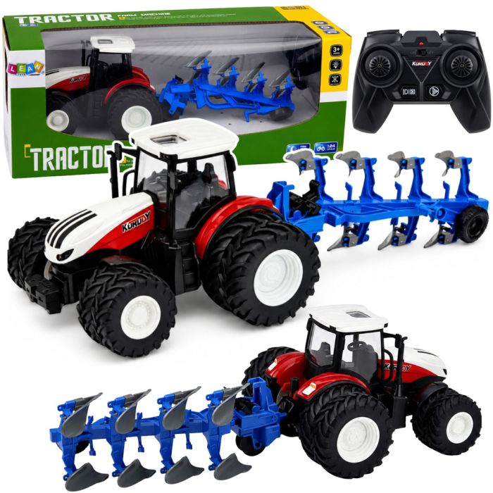 Tractor agrícola control remoto con plow en detalle