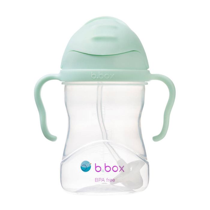 Botella B.box 240ml color pistacho con popote ergonómico.