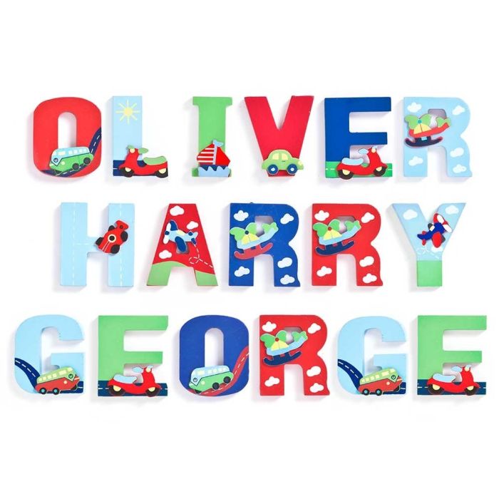 Letras de madera infantiles personalizables para el nombre de niño, color natural y diseño atractivo.