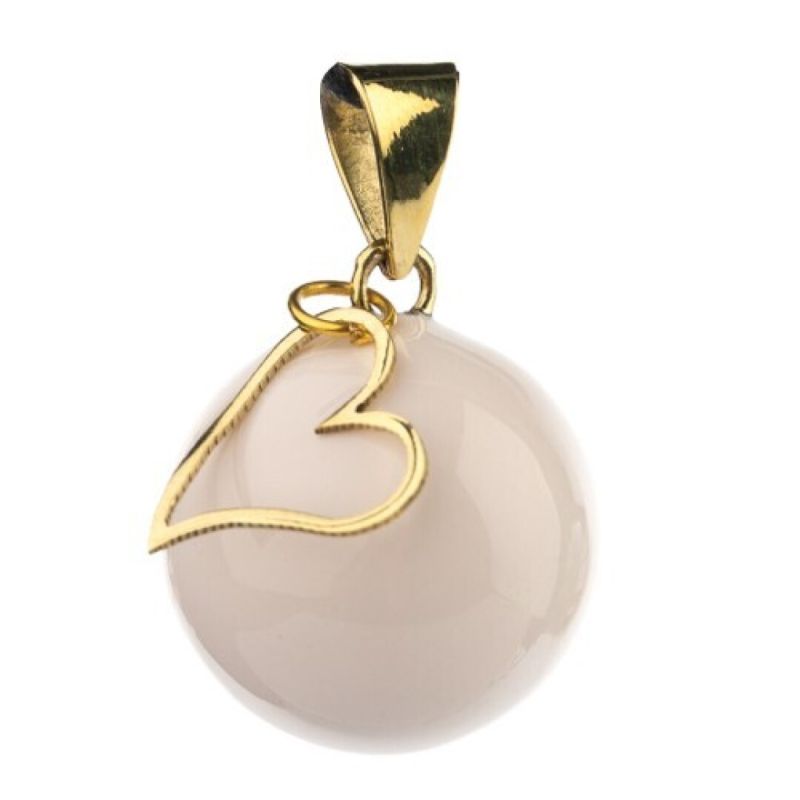 llamador blanco con corazón colgante