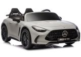 Coche eléctrico Mercedes AMG DK-GT63 en gris claro con diseño deportivo