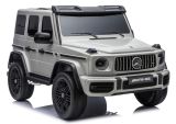 Coche eléctrico Mercedes G63 XXL DK-G63 en acción con luces encendidas