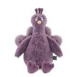 Peluche Mrs. Peacock de Trixie en un ambiente acogedor