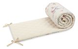 Protector de cuna decorativo con estampado oca y ratón, vista frontal
