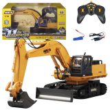 Excavadora Huina 1:16 con control remoto en acción.