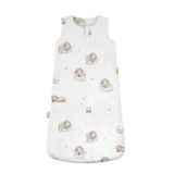 Saco de dormir de bambú de Waldin en color blanco con diseño de ovejitas.