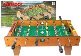 Mesa de fútbol de Lean toys con jugadores dispuestos a jugar.