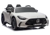 Mercedes AMG DK-GT63 blanco con motor potente