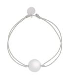 Pulsera Bola 'Mamá Orgullosa' de plata, un regalo elegante y significativo para mamás modernas y orgullosas.