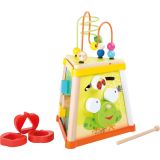 cubo de madera con juguetes