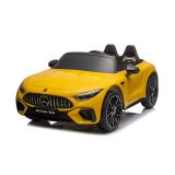 Coche Eléctrico Infantil Mercedes AMG SL63 Amarillo Pintado con Control Remoto y Asiento de Eco-Cuero