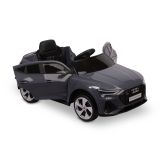 Descubre el Audi E-Tron Sportback eléctrico para niños, con tracción 4x4, luces LED, mando a distancia, asiento de polipiel y panel multimedia. Ideal para niños de 3 a 8 años.