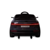 Descubre el Audi E-Tron Sportback eléctrico para niños, con tracción 4x4, luces LED, mando a distancia, asiento de polipiel y panel multimedia. Ideal para niños de 3 a 8 años.