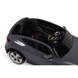Descubre el Audi E-Tron Sportback eléctrico para niños, con tracción 4x4, luces LED, mando a distancia, asiento de polipiel y panel multimedia. Ideal para niños de 3 a 8 años.