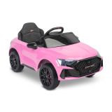 Coche eléctrico Toyz Audi RS3 rosa en el jardín para los más pequeños