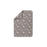 Edredón de bambú para bebé Ballenas con diseño en taupe.