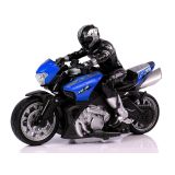 Detalle del carenado y las llantas deportivas de la moto R/C 1:10