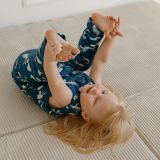 Saco de dormir con piernas 3-4 años 2,5 TOG Ballenas – Azul marino