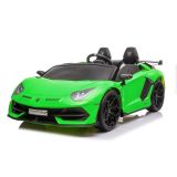 Lamborghini Aventador SX2028 en acción durante un paseo al aire libre.